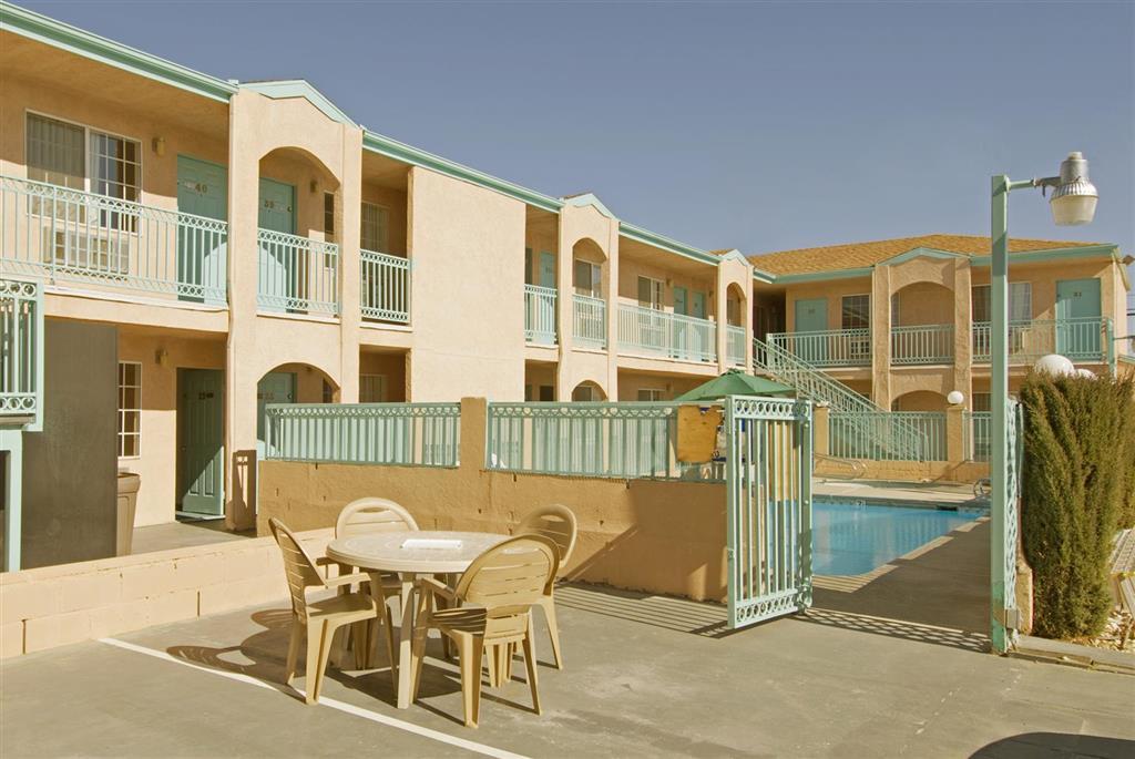 Aerospace Inn Mojave Facilities photo