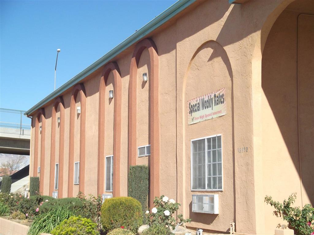 Aerospace Inn Mojave Exterior photo