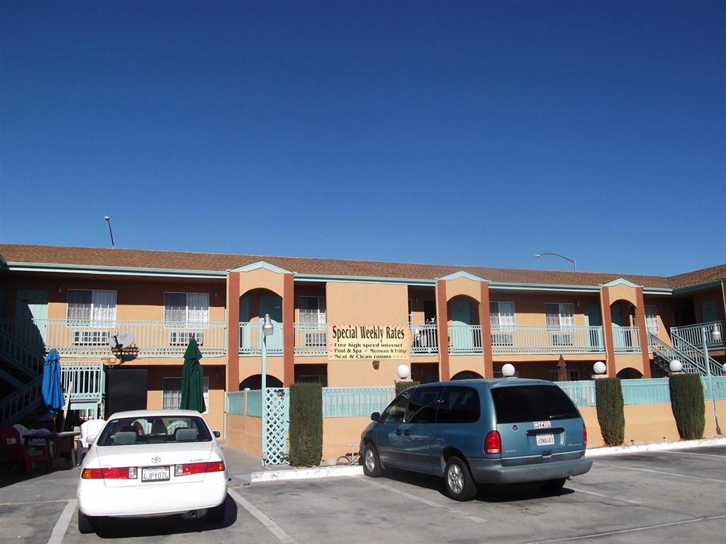 Aerospace Inn Mojave Exterior photo
