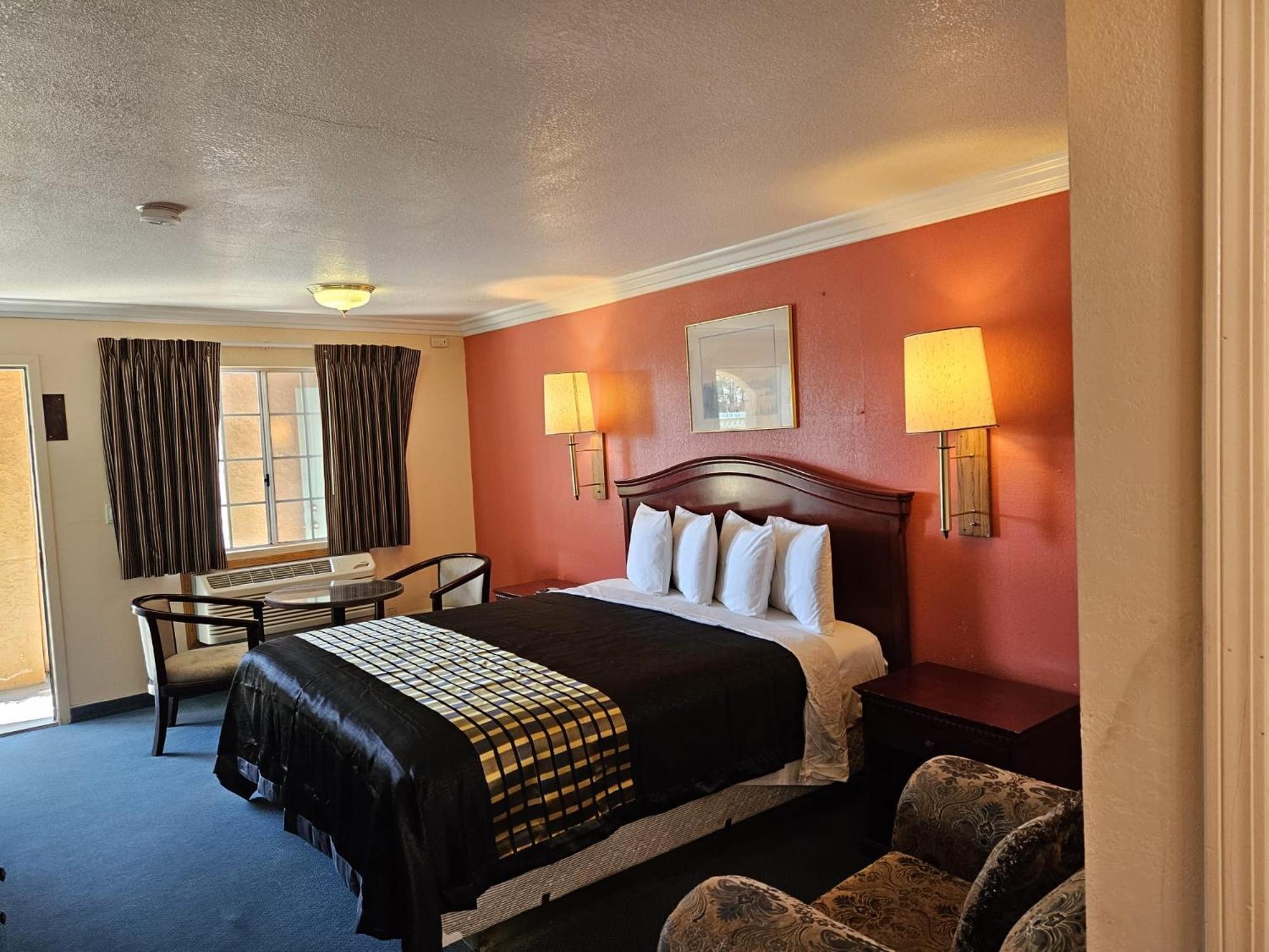 Aerospace Inn Mojave Exterior photo