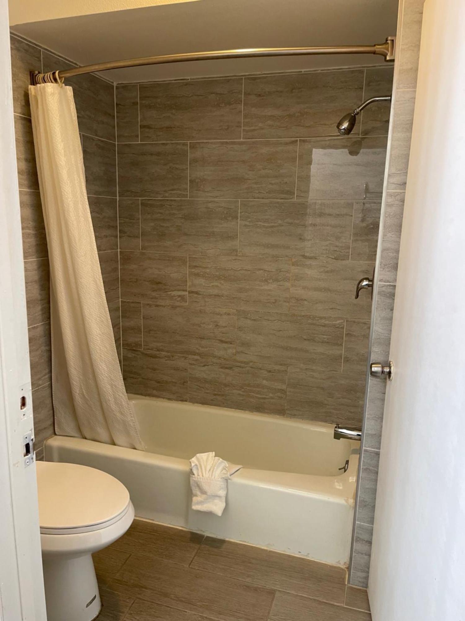 Aerospace Inn Mojave Room photo